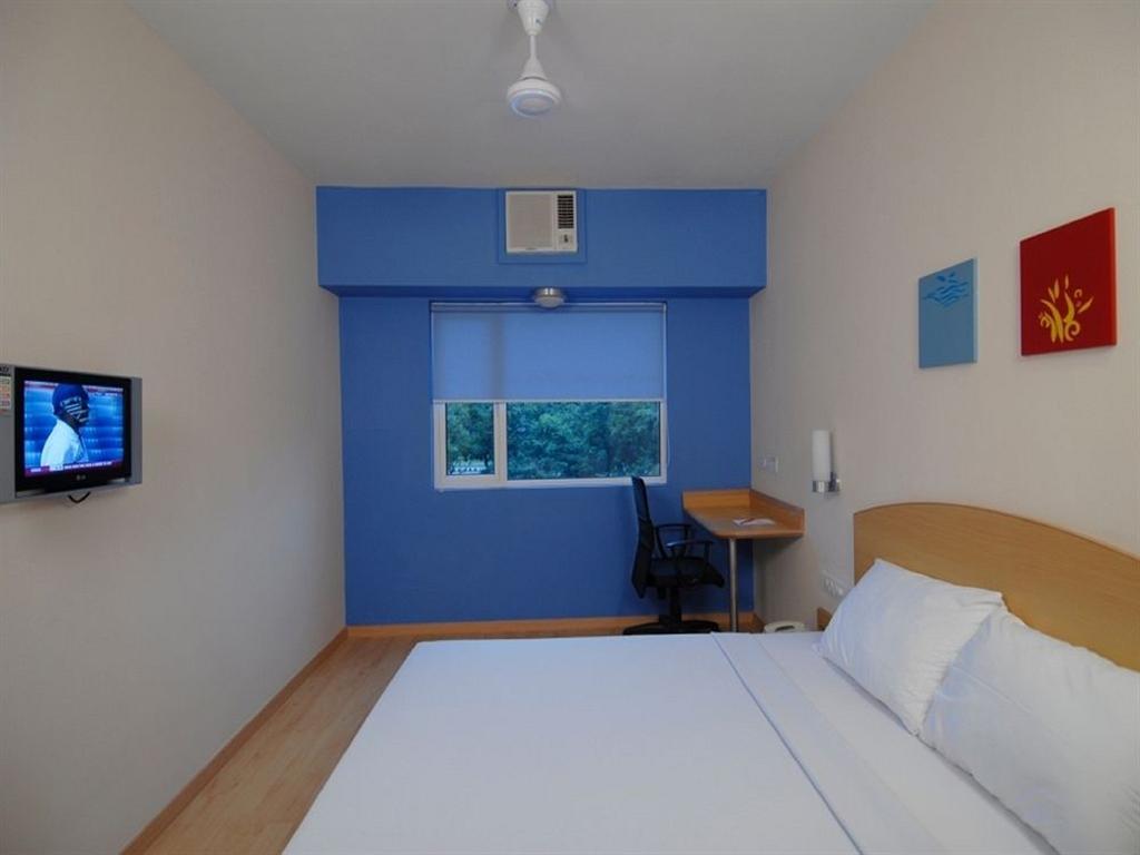Hotel Faridabad Extérieur photo
